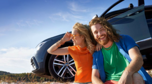 Pareja en volkswagen